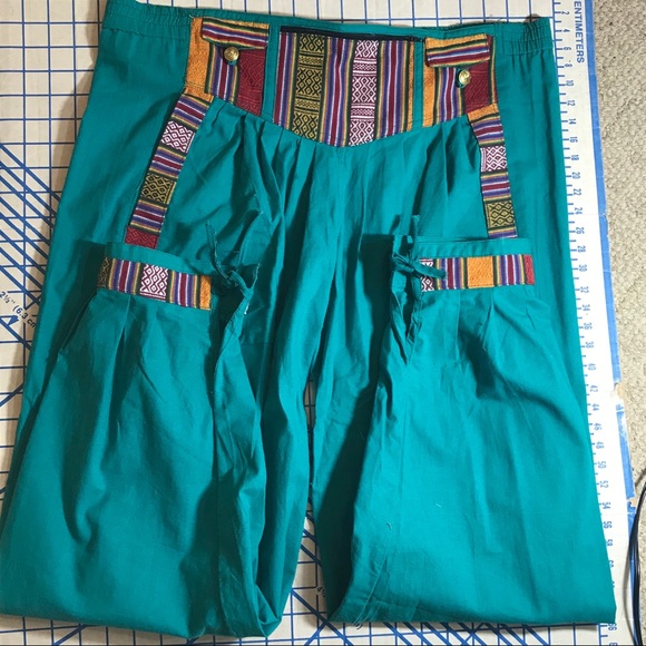 Boho embroidered pants lots of pockets nwot large - Picture 2 of 8
